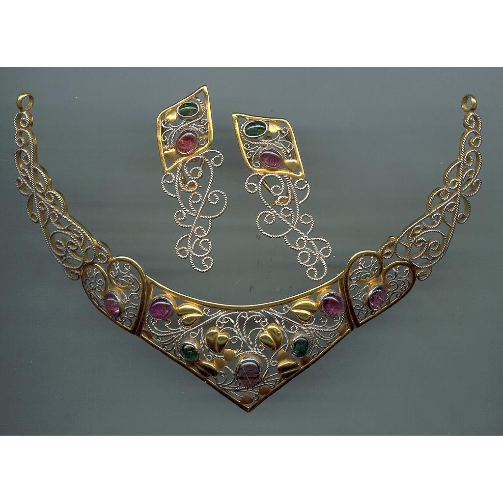 GOLD HALF SET ROUND ANTIQUE EXCLUSIVE
