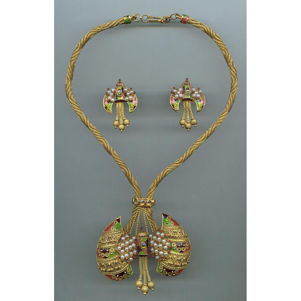 GOLD HALF SET ROUND ANTIQUE EXCLUSIVE