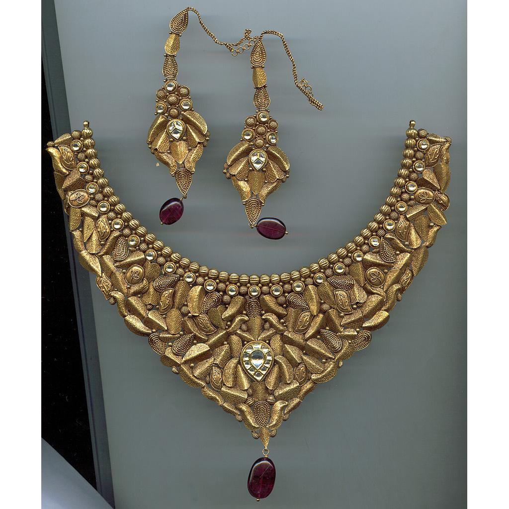 GOLD HALF SET ROUND ANTIQUE EXCLUSIVE
