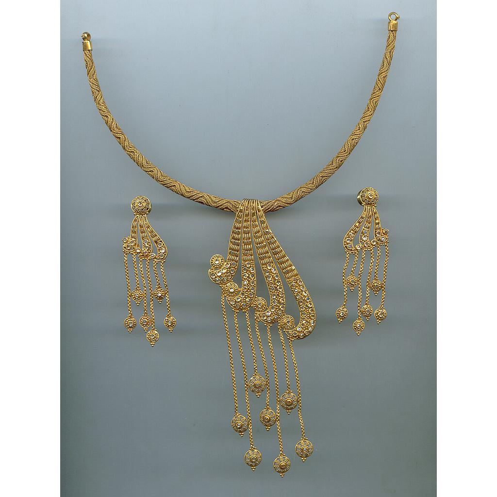 GOLD HALF SET ROUND ANTIQUE EXCLUSIVE