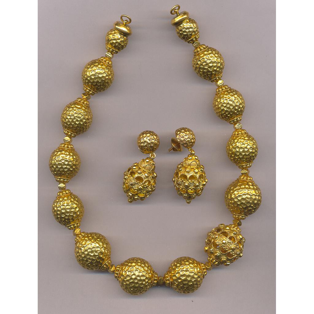 GOLD HALF SET ROUND ANTIQUE EXCLUSIVE