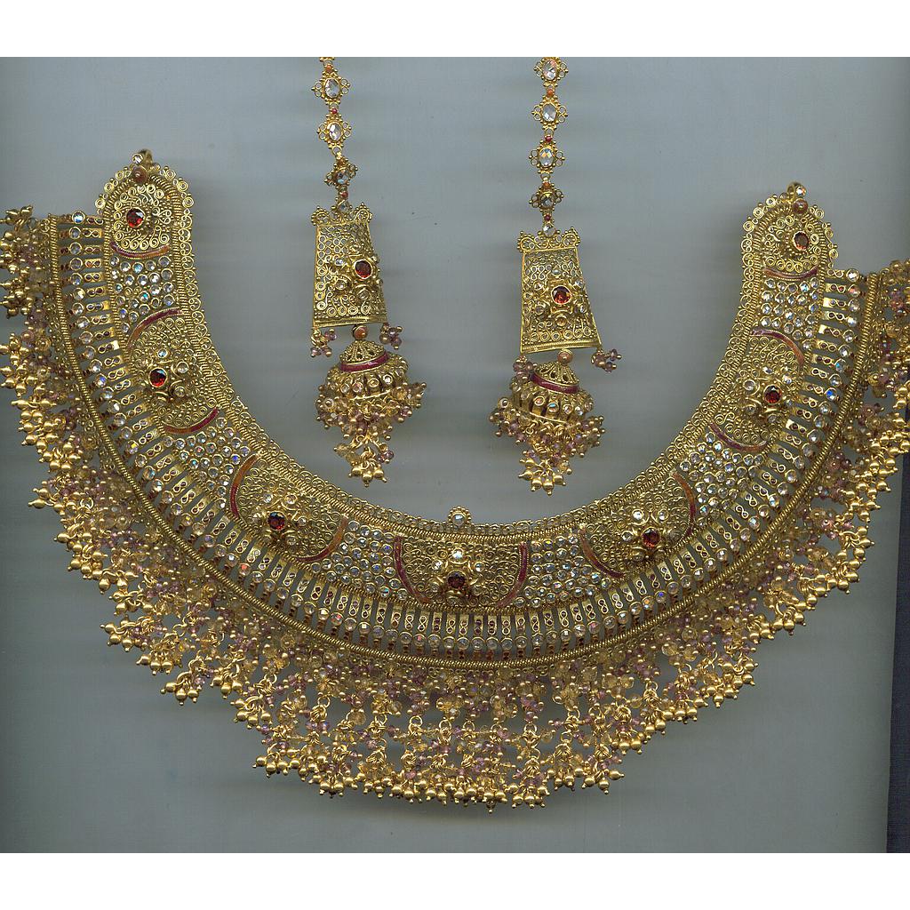 GOLD HALF SET ROUND ANTIQUE FANCY