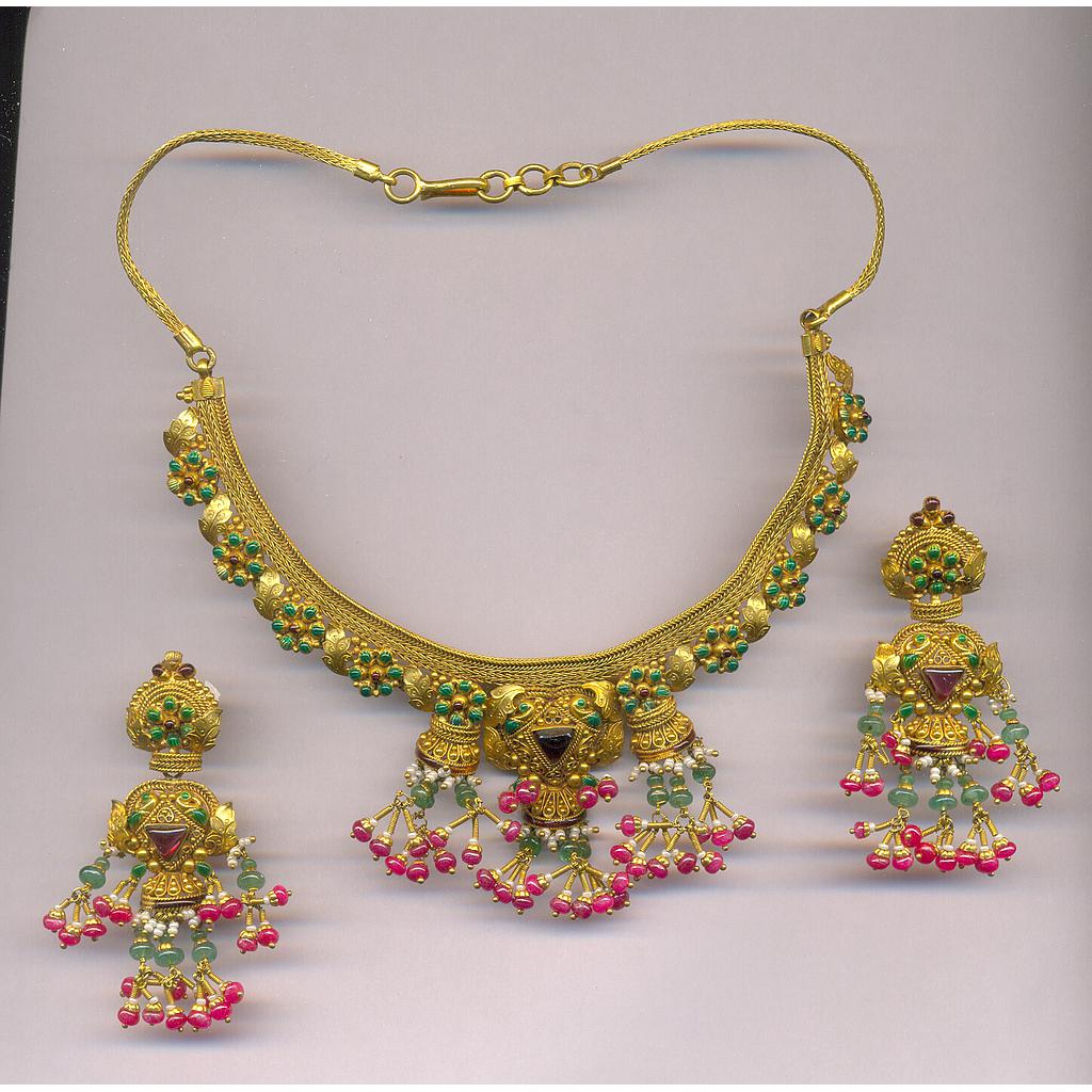 GOLD HALF SET ROUND ANTIQUE FANCY
