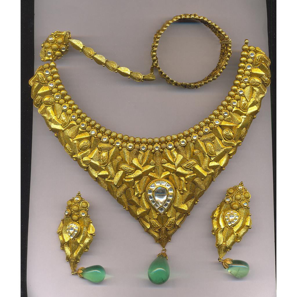GOLD HALF SET ROUND ANTIQUE FANCY
