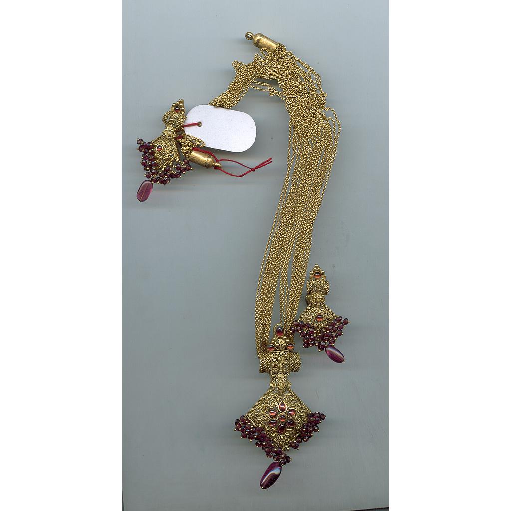 GOLD HALF SET ROUND ANTIQUE GENERAL