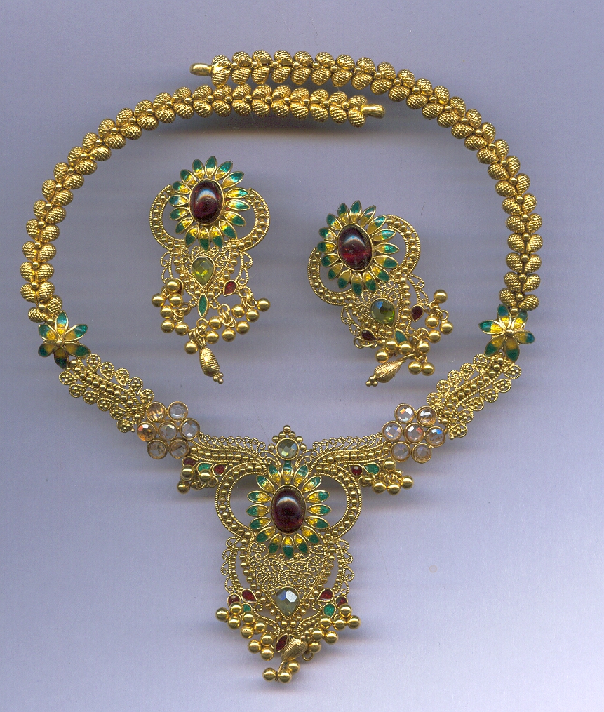 GOLD HALF SET ROUND ANTIQUE GENERAL