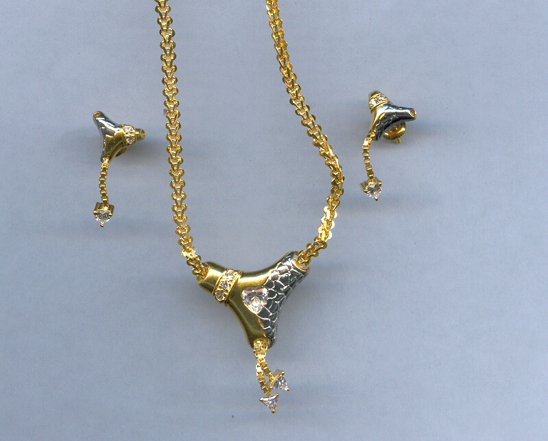 GOLD HALF SET ROUND CASTING EXCLUSIVE