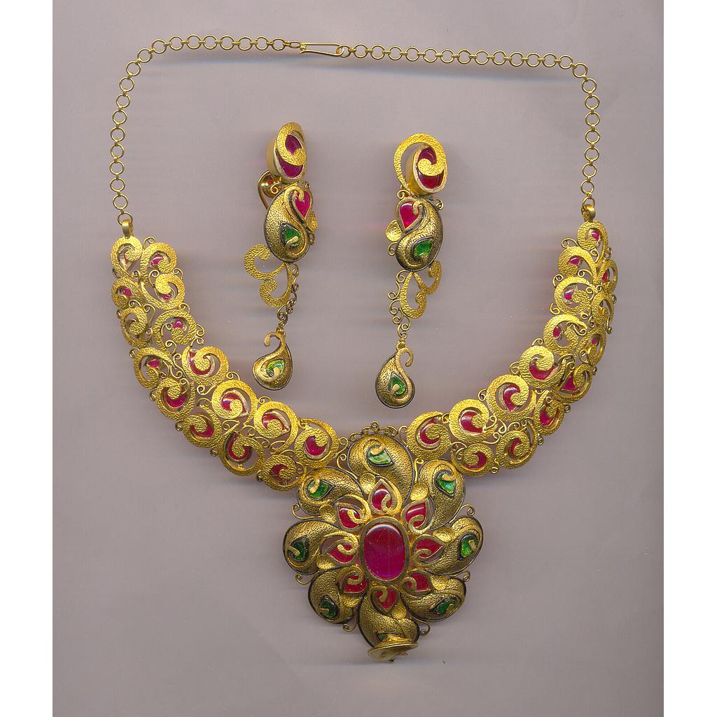 GOLD HALF SET ROUND DESIGNER EXCLUSIVE