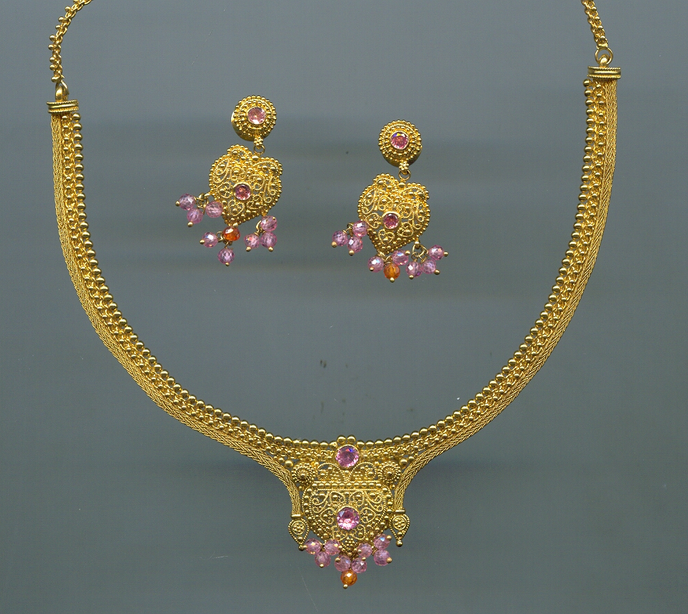 GOLD HALF SET ROUND DESIGNER EXCLUSIVE