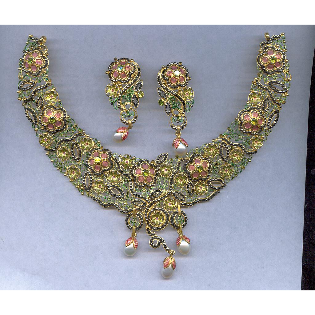 GOLD HALF SET ROUND DESIGNER EXCLUSIVE