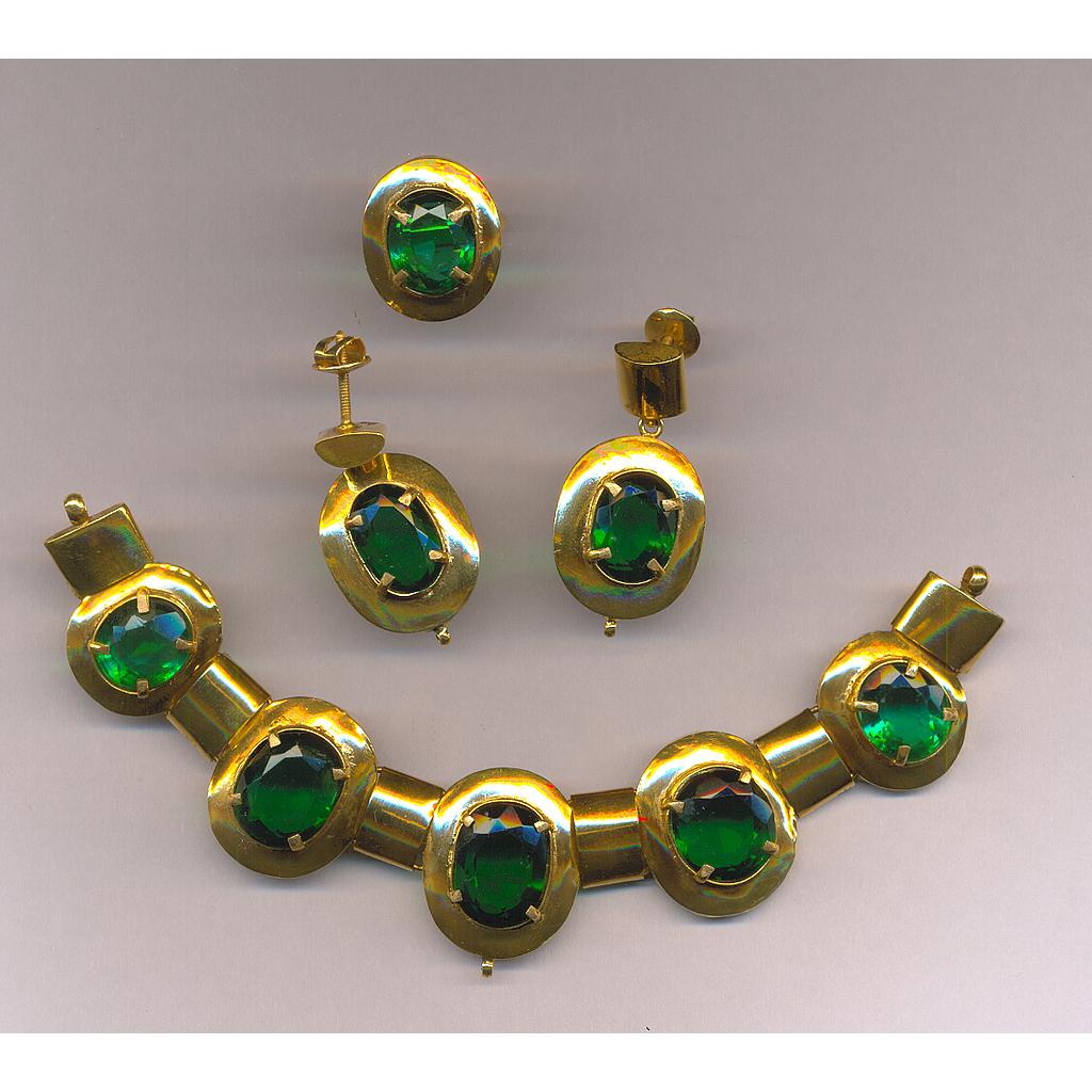 GOLD HALF SET ROUND DESIGNER EXCLUSIVE