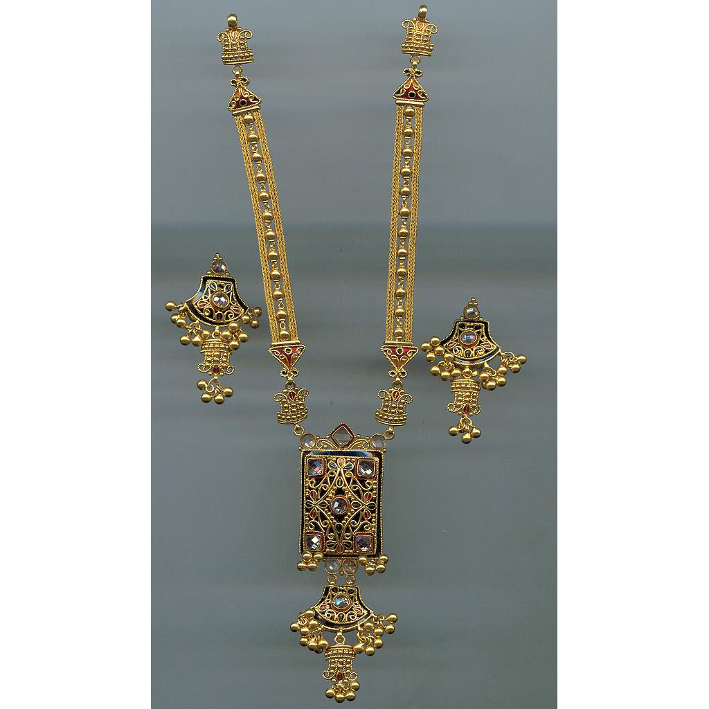 GOLD HALF SET ROUND DESIGNER GENERAL