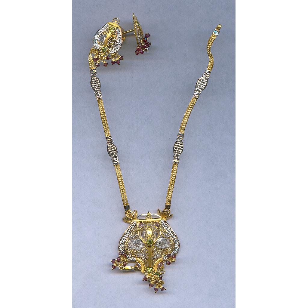GOLD HALF SET ROUND DESIGNER GENERAL