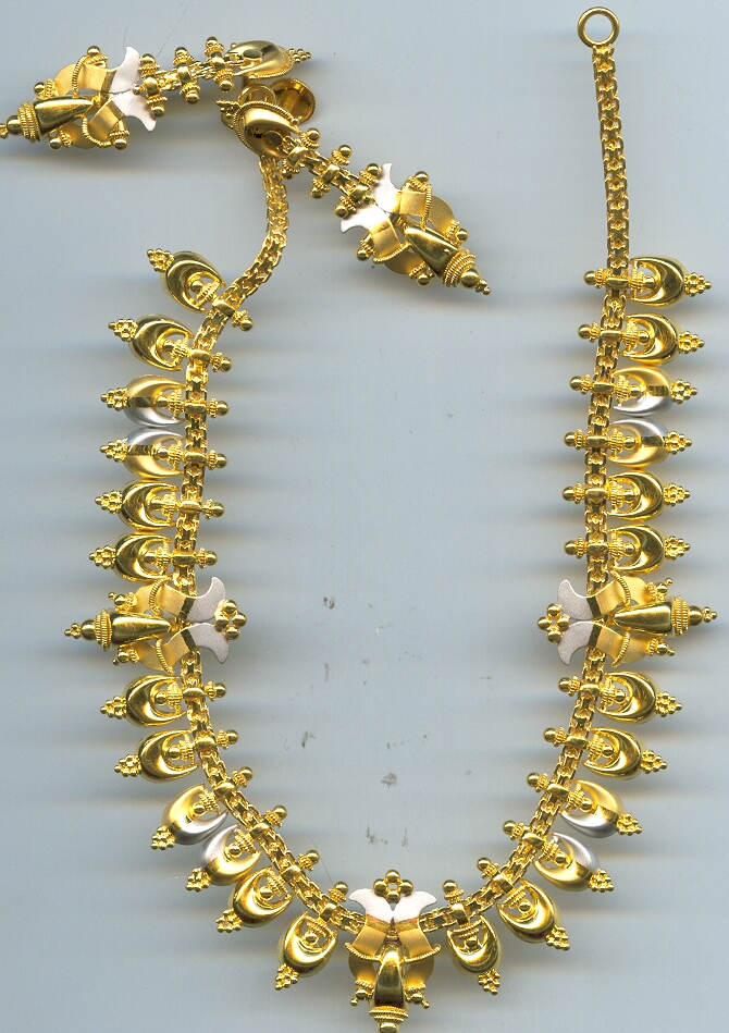 GOLD HALF SET ROUND DESIGNER GENERAL
