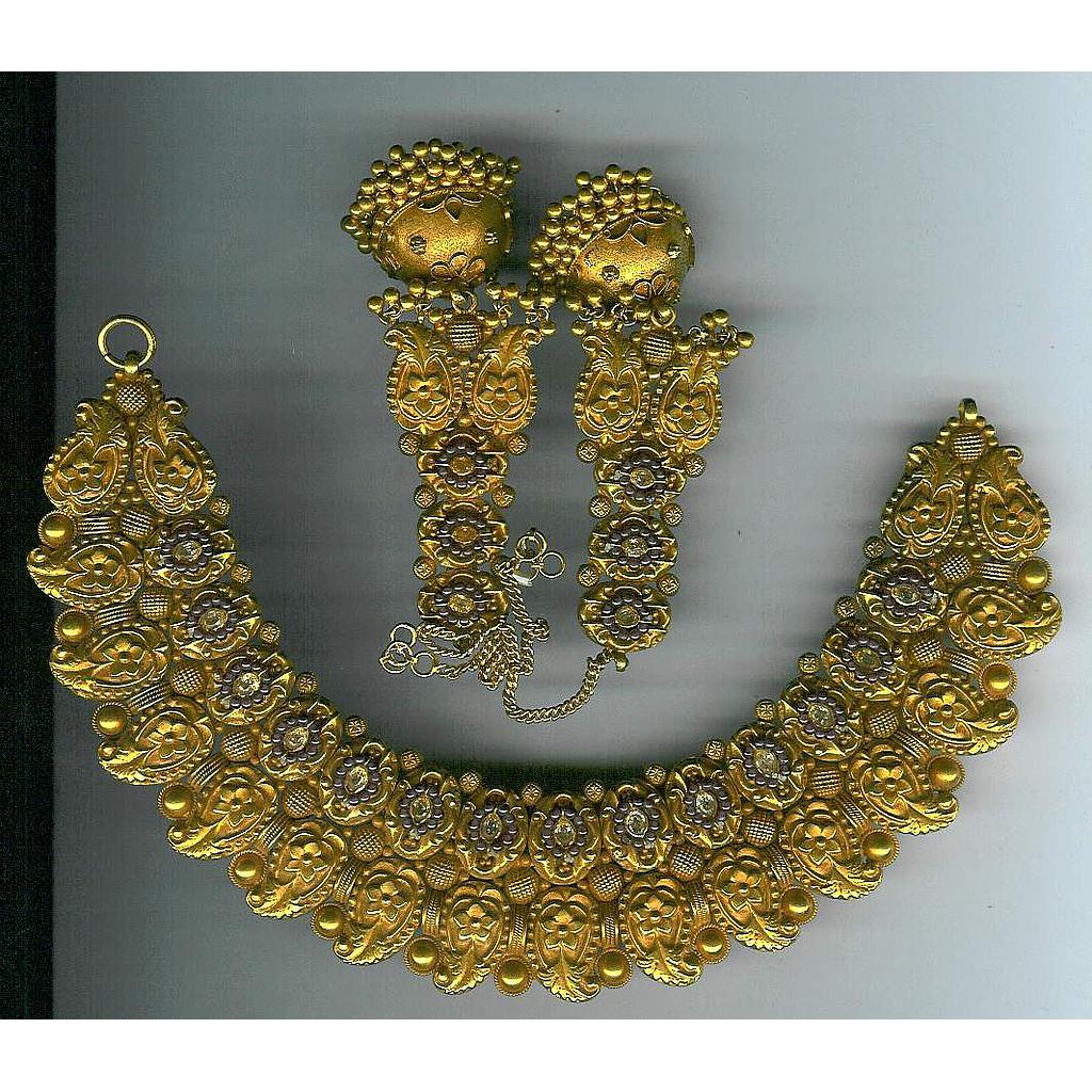 GOLD HALF SET ROUND DESIGNER GENERAL