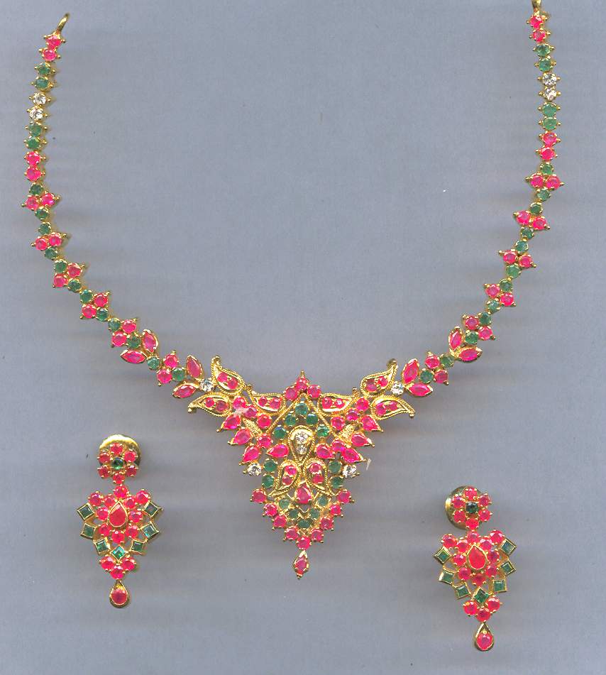 GOLD HALF SET ROUND KUNDAN EXCLUSIVE