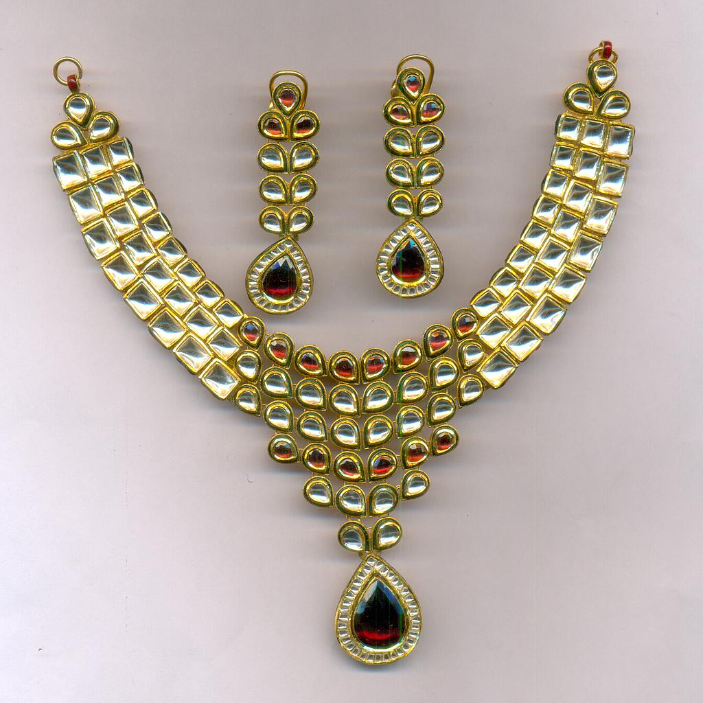 GOLD HALF SET ROUND KUNDAN EXCLUSIVE