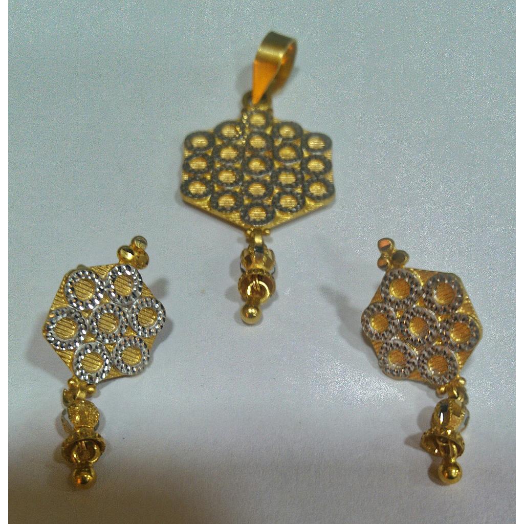 GOLD HALF SET PENDENT DESIGNER