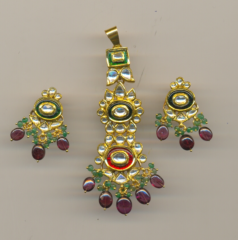 GOLD HALF SET ROUND KUNDAN EXCLUSIVE