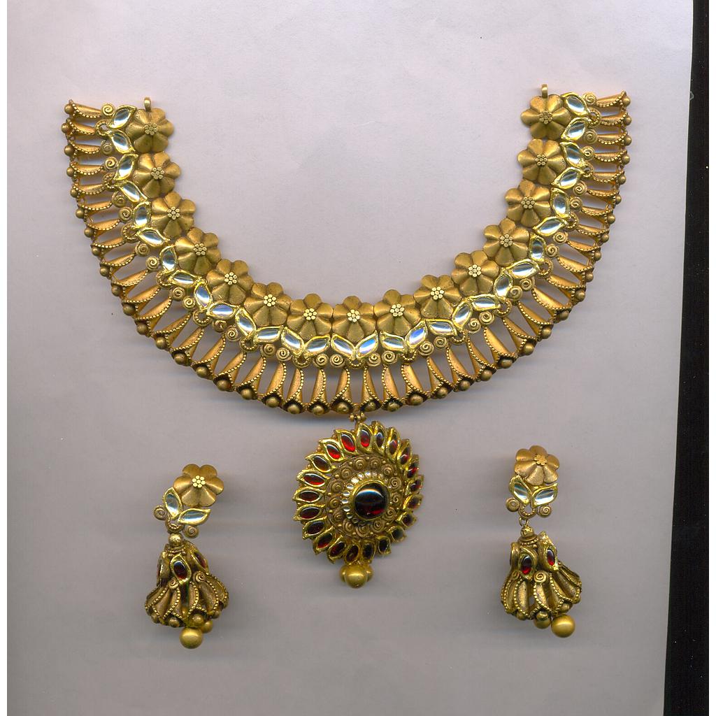 GOLD HALF SET ROUND ANTIQUE