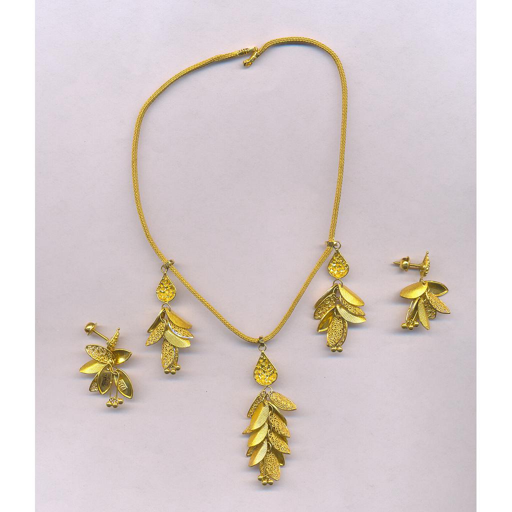 GOLD HALF SET ROUND PLAIN EXCLUSIVE