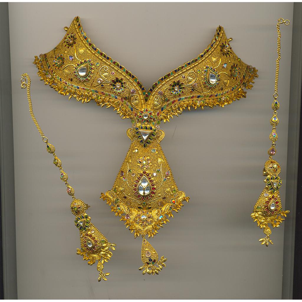 GOLD HALF SET ROUND PLAIN EXCLUSIVE