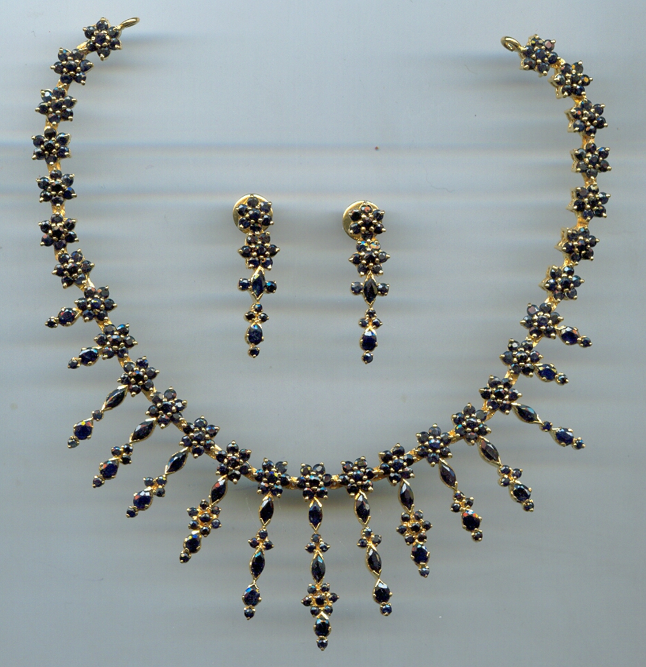 GOLD HALF SET ROUND REALSTONE EXCLUSIVE