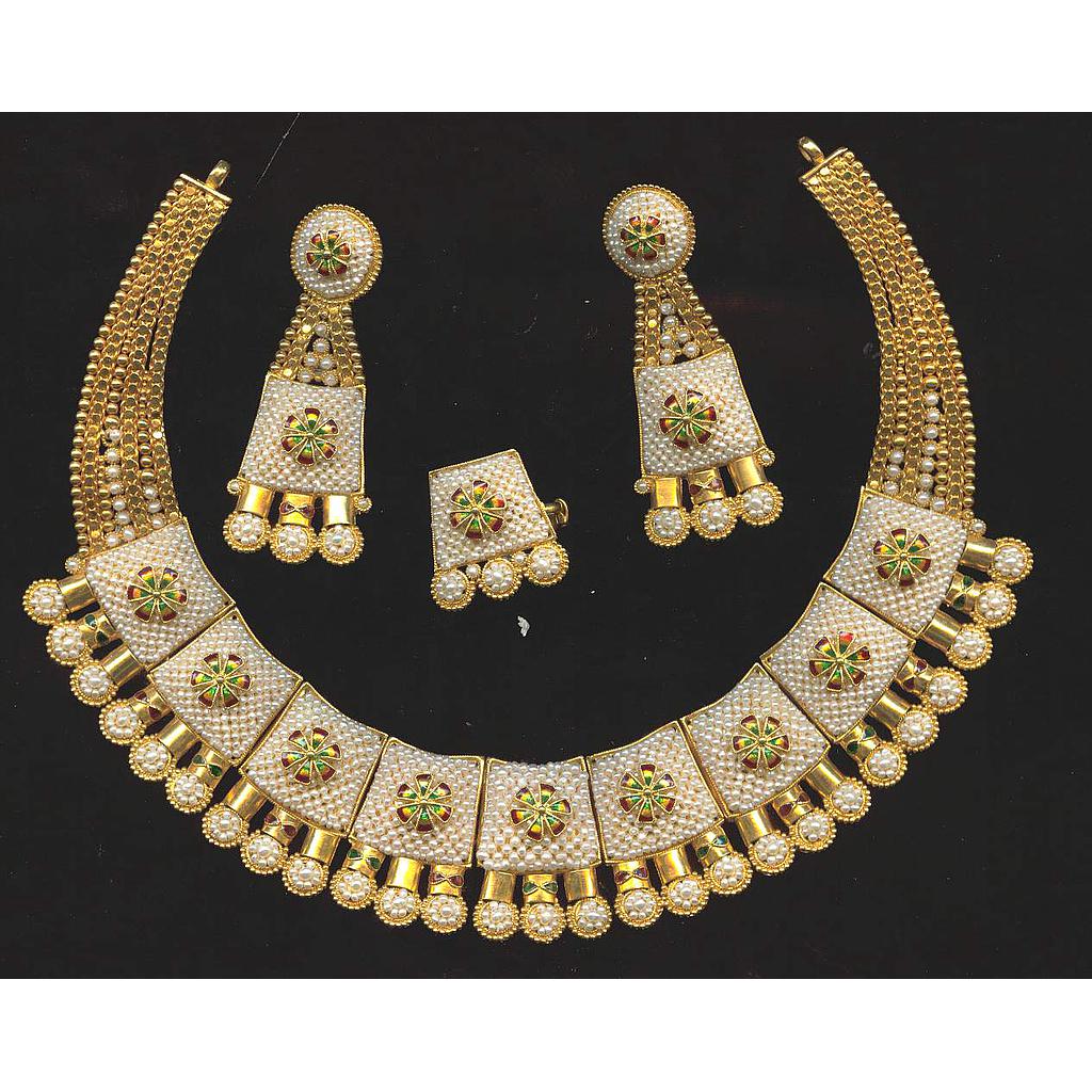 GOLD HALF SET ROUND REALSTONE EXCLUSIVE