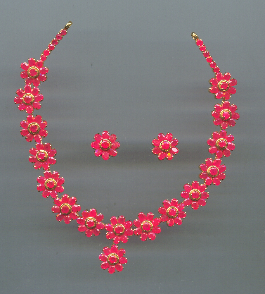 GOLD HALF SET ROUND REALSTONE EXCLUSIVE