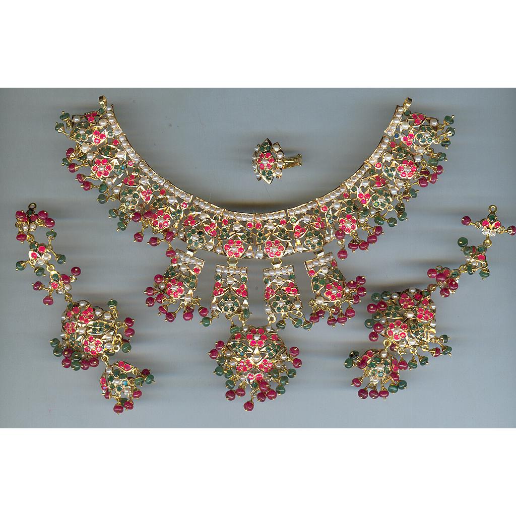 GOLD HALF SET ROUND REALSTONE EXCLUSIVE