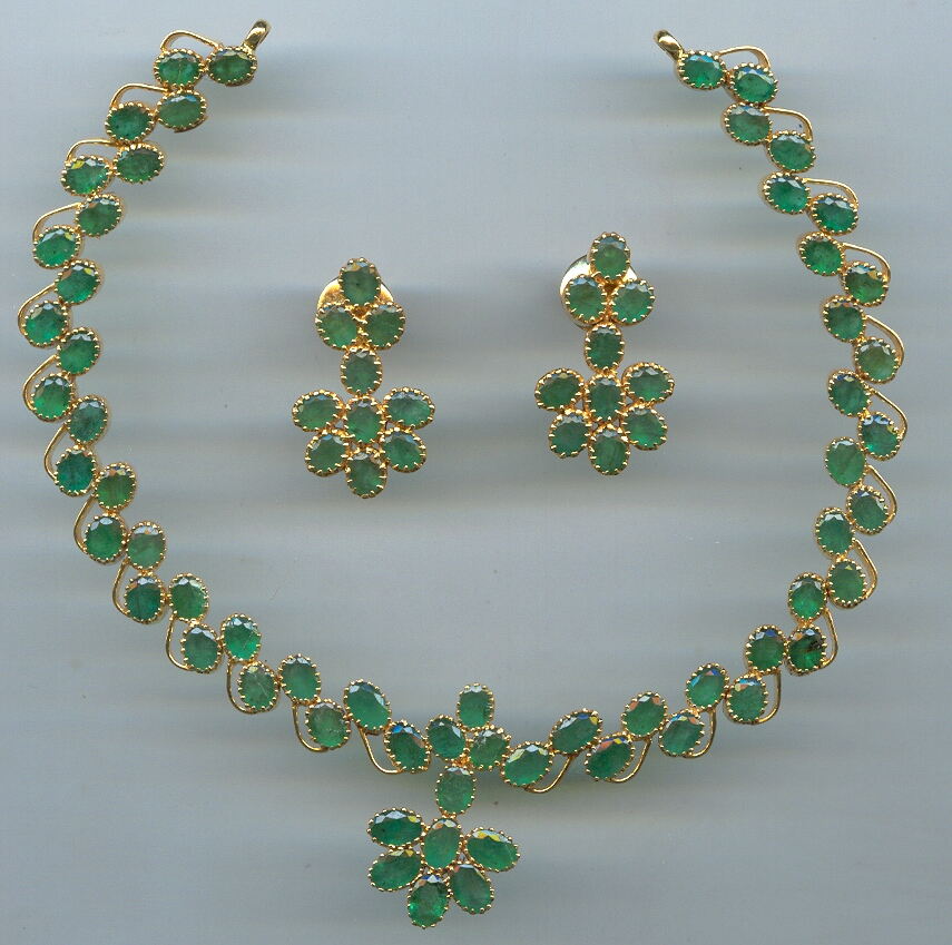 GOLD HALF SET ROUND REALSTONE EXCLUSIVE