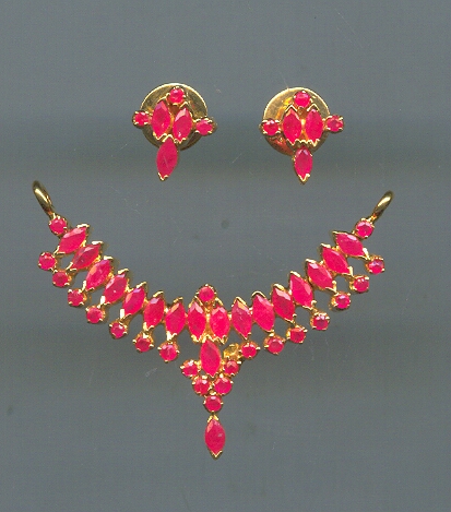 GOLD HALF SET ROUND REALSTONE EXCLUSIVE