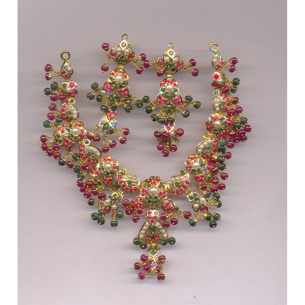 GOLD HALF SET ROUND REALSTONE FANCY