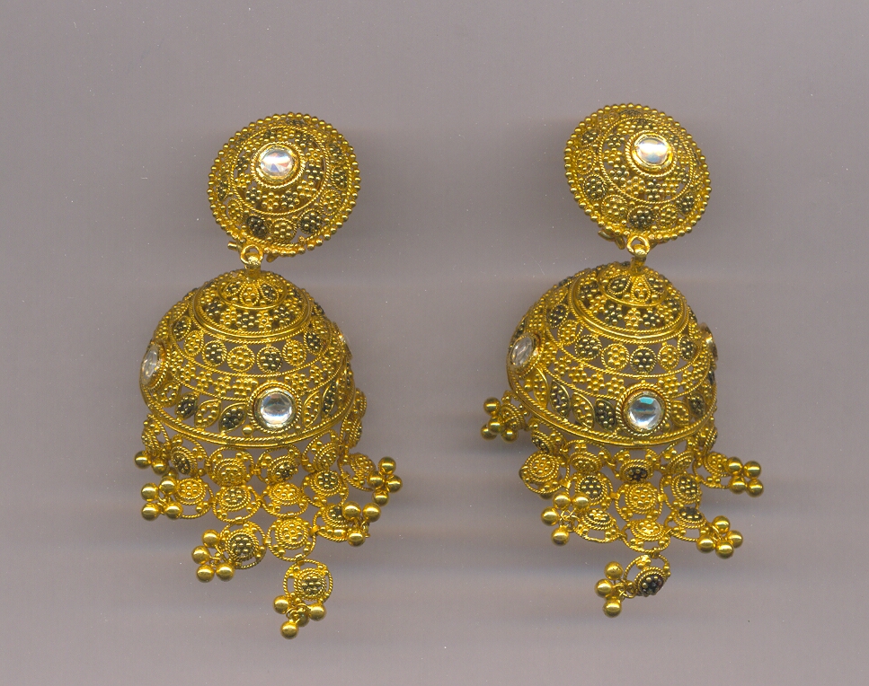 GOLD HANGING ANTIQUE GENERAL