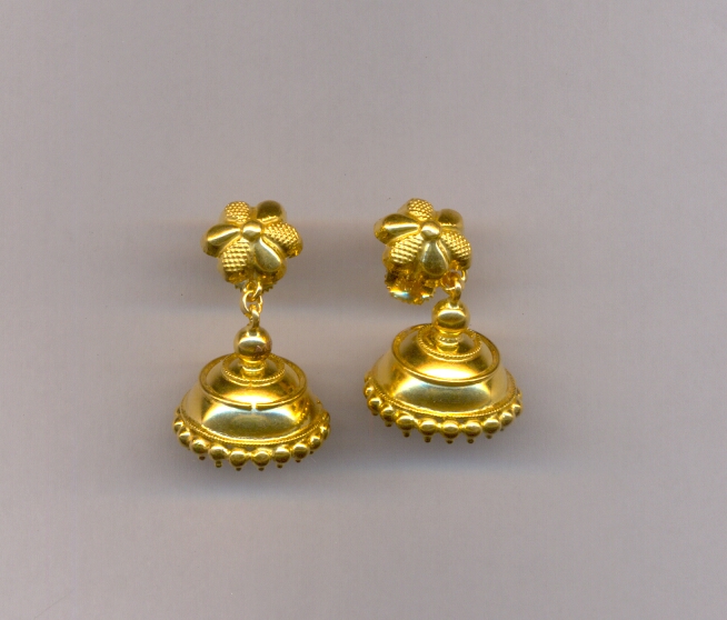 GOLD HANGING CASTING EXCLUSIVE