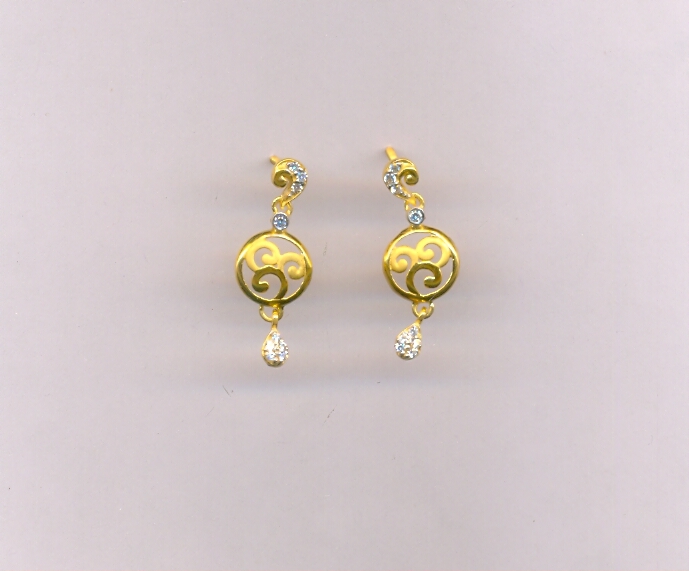 GOLD HANGING CASTING EXCLUSIVE