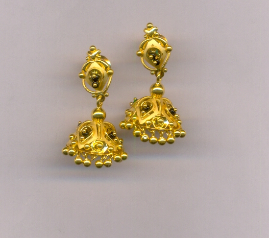 GOLD HANGING CASTING EXCLUSIVE