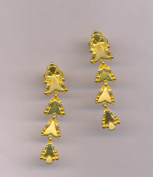 GOLD HANGING CASTING EXCLUSIVE