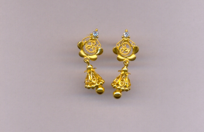 GOLD HANGING CASTING EXCLUSIVE