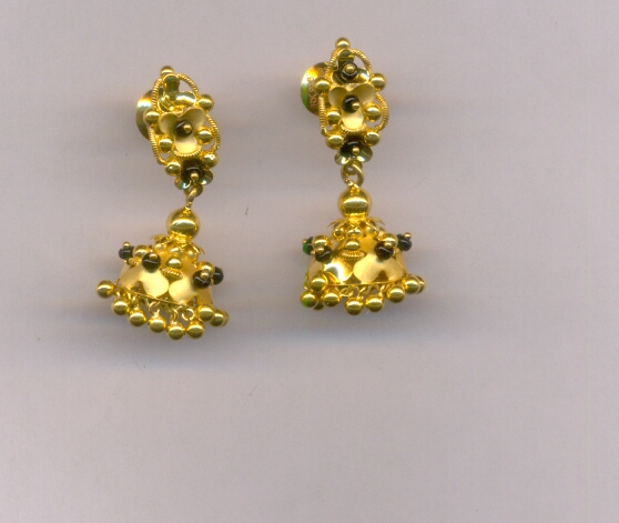 GOLD HANGING CASTING EXCLUSIVE