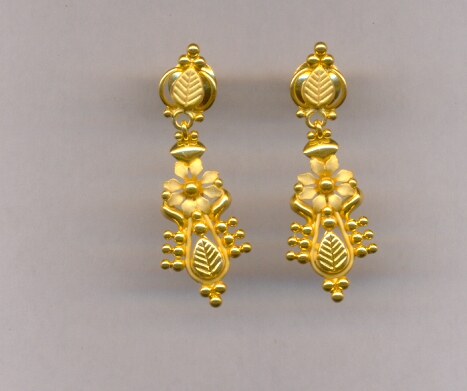 GOLD HANGING CASTING EXCLUSIVE