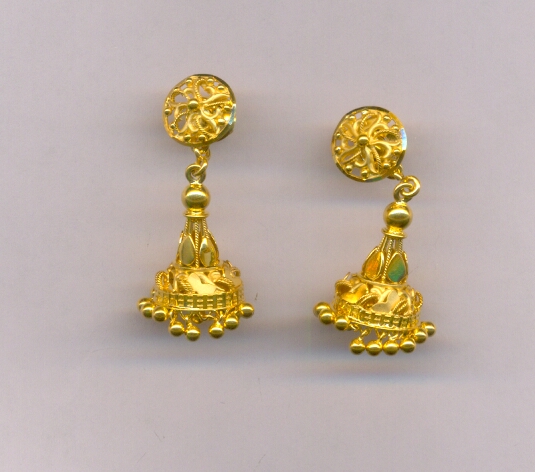 GOLD HANGING CASTING EXCLUSIVE