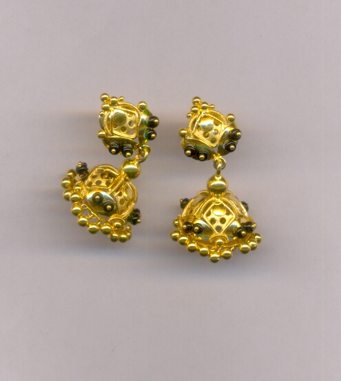 GOLD HANGING CASTING EXCLUSIVE