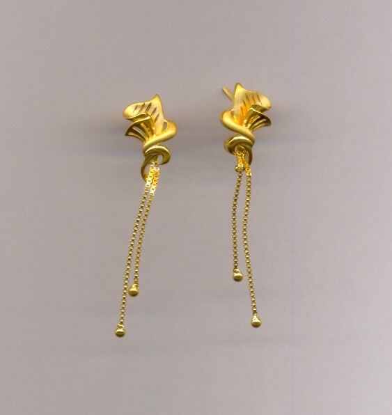 GOLD HANGING CASTING EXCLUSIVE