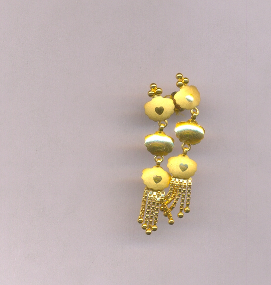GOLD HANGING CASTING EXCLUSIVE