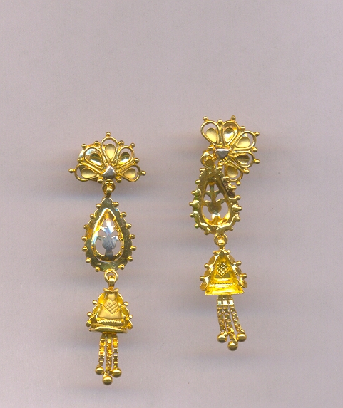 GOLD HANGING CASTING EXCLUSIVE