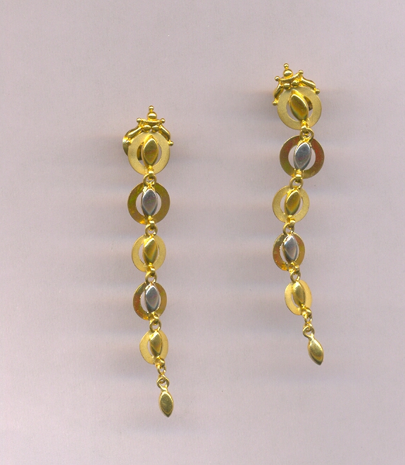 GOLD HANGING CASTING EXCLUSIVE