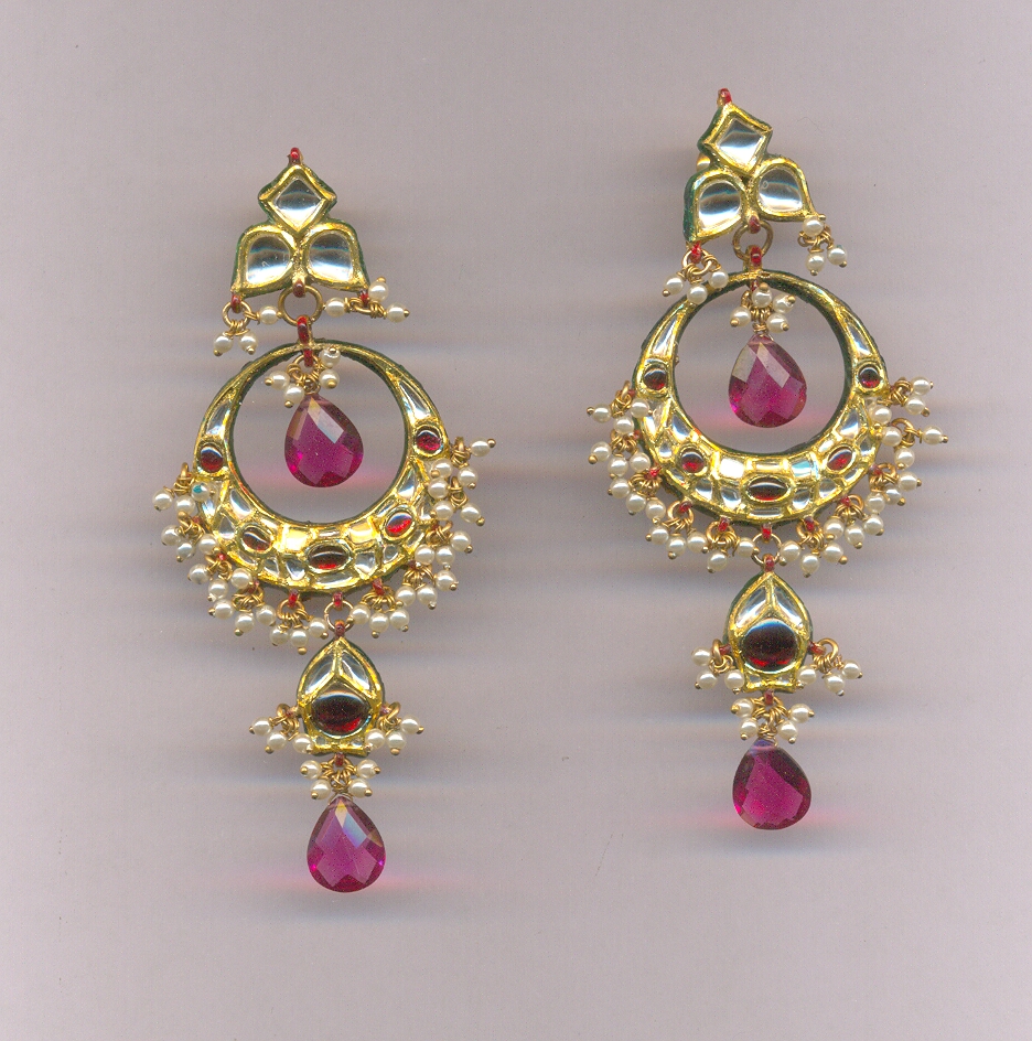 GOLD HANGING KUNDAN EXCLUSIVE