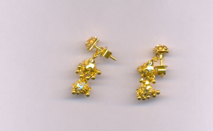 GOLD HANGING PLAIN FANCY