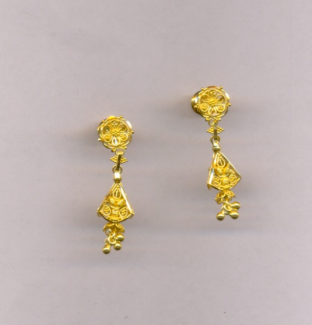 GOLD HANGING PLAIN FANCY
